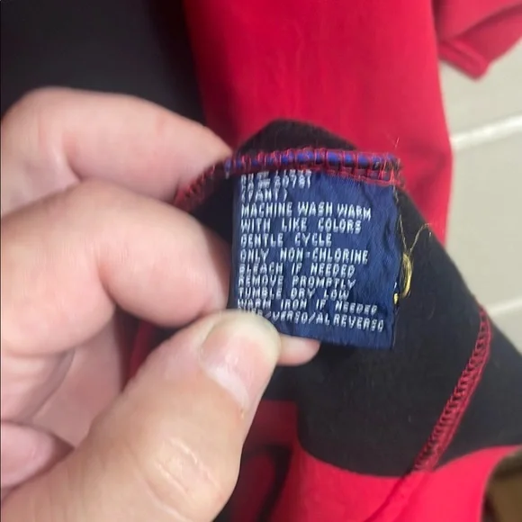 Y2K Tommy Hilfiger Red and Black Polo Shirt with Wide Vertical Stripes - Picture 6 of 6